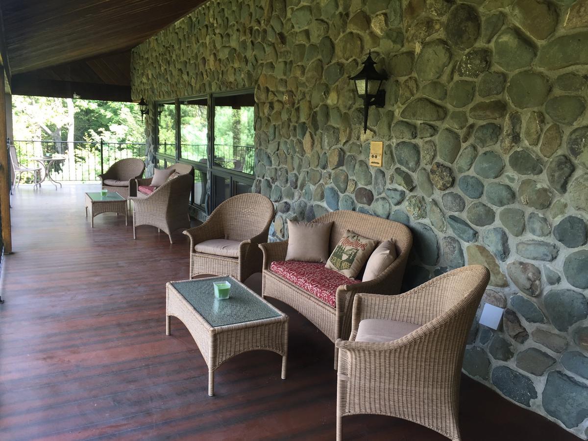 The Lodge In Sugar Hollow Crozet Exteriör bild
